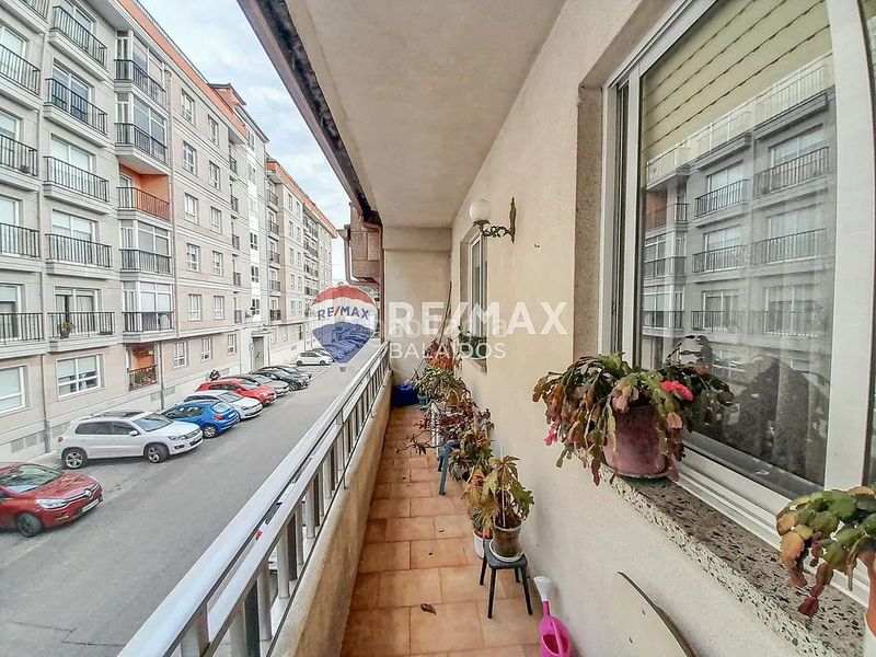 Foto 26f50e10-8d3a-4ad1-9bb3-0193e9b0d9f4. Casa amb aparcament a Ponteareas