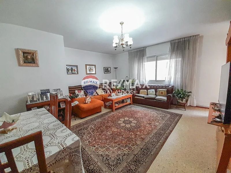 Foto dd2613e9-c9b6-4109-b368-86d82d053f16. Casa amb aparcament a Ponteareas