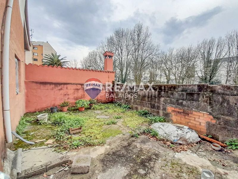 Foto f9bdb696-c9ca-4f62-8f58-c3a77bae9883. Casa amb aparcament a Ponteareas