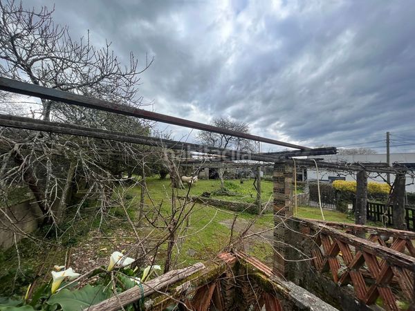 Foto c49a9be3-c281-43cc-b41b-17f721b2450a. Casa a Rosal (O)
