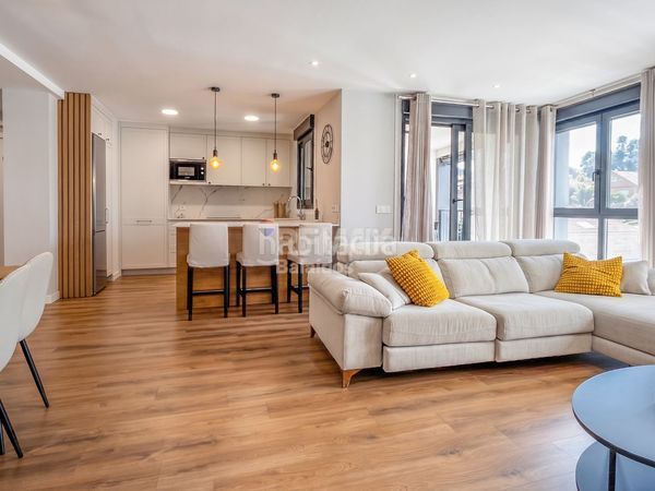 Foto 4ff5e9c3-3774-4577-b7ae-ec619e19ead0. Pis amb aparcament piscina a Bouzas Vigo