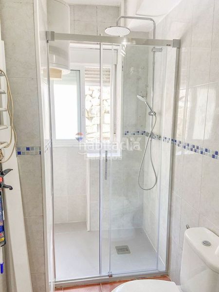 Foto ad94469d-a2e7-4c58-86d4-eebbaf7d2571. Piso en Berbés - Peritos Vigo