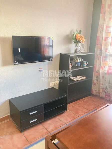 Foto f05760a9-f8a3-405c-b0be-dc51708e1c72. Piso en Berbés - Peritos Vigo