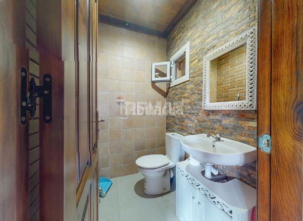 Foto 4dae4283-d592-49c5-8a5f-d662da60f2d2. Casa amb xemeneia calefacció aparcament piscina a Cañiza (A)
