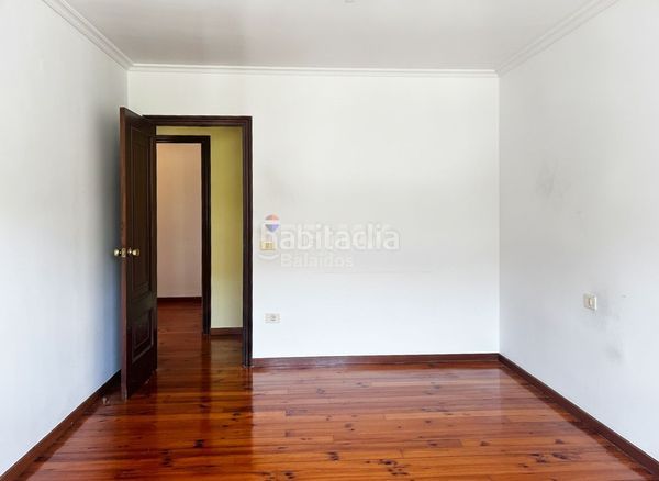 Foto ff98b2c9-89e5-4d72-b8e6-5af70482a351. Pis amb aparcament a Priegue Nigrán