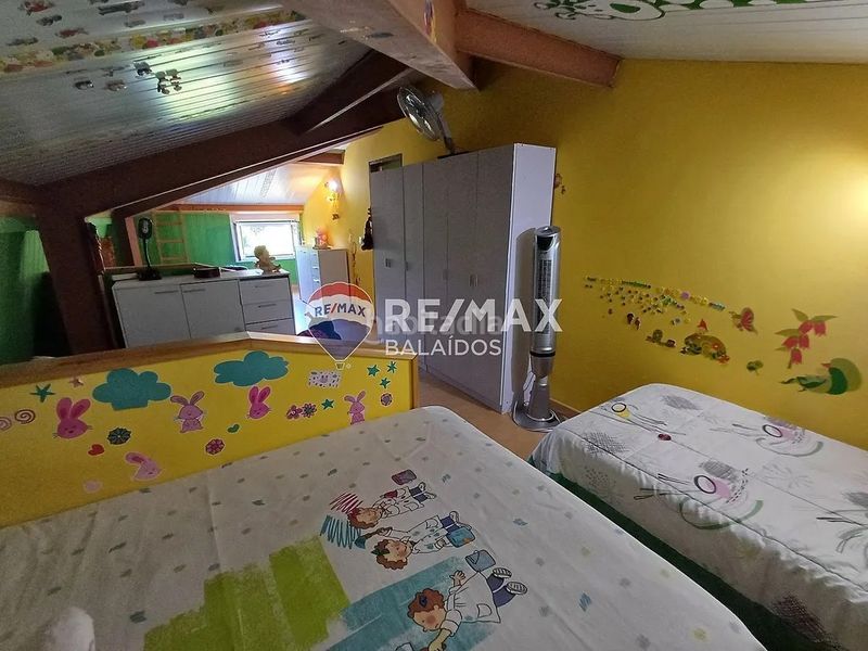Foto 7b9b8938-65a8-4d25-9d25-40dd194d13ab. Casa amb calefacció aparcament a Covelo (O)