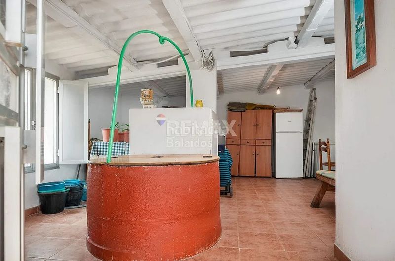 Foto be087de7-b80e-4a21-b96f-9526781facdf. Casa amb calefacció a Pobra do Caramiñal (A)