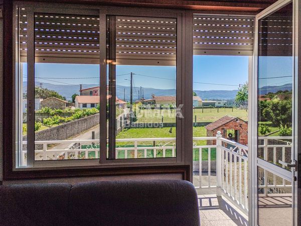 Foto c78b0802-84d2-495c-89ca-8be18179357e. Casa amb calefacció aparcament a Tomiño
