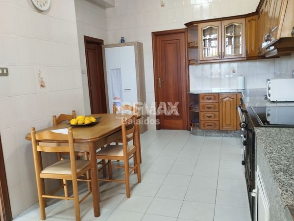Foto e83834ca-be9f-41f9-a602-a38ce4afaa3f. Casa amb calefacció aparcament a Tomiño