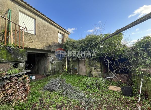 Foto 1215d5a7-2327-4aca-8c6e-b5049892e37c. Casa amb aparcament a Gondomar