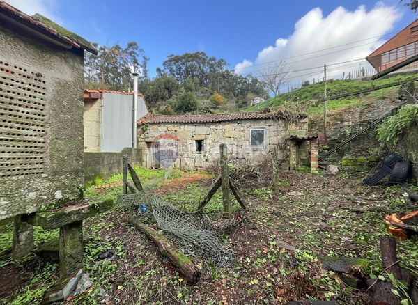 Foto 26dbffc1-6b8f-4e16-bee2-284d1de51c41. Casa amb aparcament a Gondomar