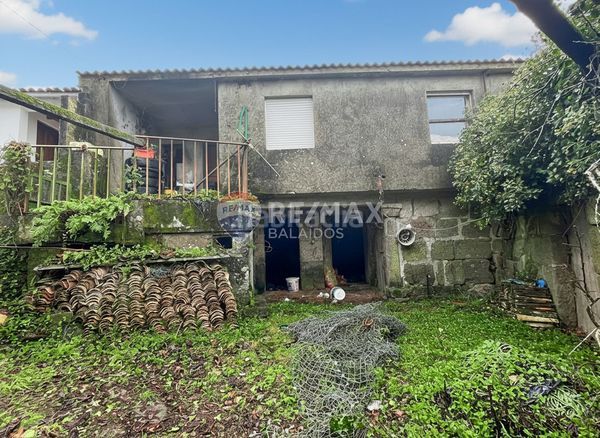 Foto e6203797-ac6f-47e3-b905-d9a6d559e062. Casa amb aparcament a Gondomar