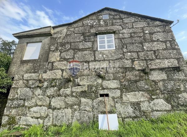 Foto e92900ac-90ce-476f-b403-6d836bd99f6e. Casa amb aparcament a Gondomar