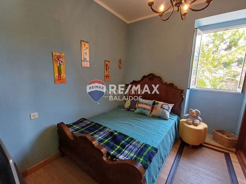 Foto f7877299-84e2-4ca7-b34e-68a02ad69931. Casa amb calefacció aparcament a Covelo (O)
