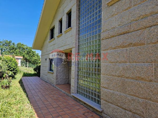 Foto ca04b5a7-5398-4dd3-8e9e-198d84c31328. Casa amb calefacció aparcament a Moaña
