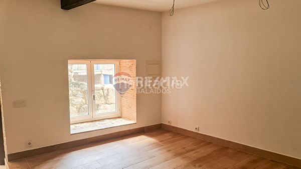Foto 3f89badc-57fc-47eb-879a-9d79e8eee5d6. Casa a Cenlle