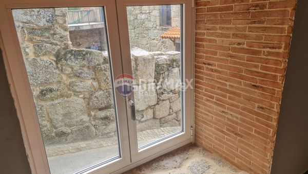 Foto 646c25e9-60ba-4635-8a90-3f465a895809. Casa a Cenlle