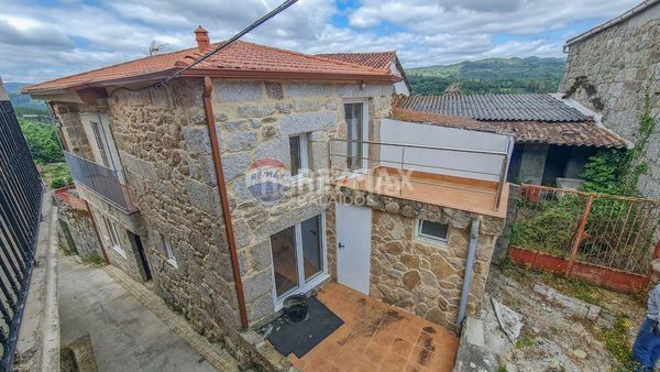 Foto aa1f2869-24a6-4ef1-9a6c-ab388297488d. Casa a Cenlle