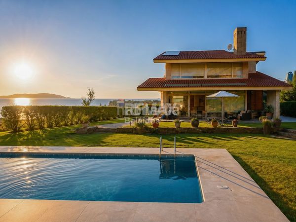 Foto f9a9fe62-85cc-4493-86e5-45d29fb0d2af. Casa amb calefacció aparcament piscina a Coruxo - Oia - Saiáns Vigo