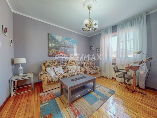 Foto 34b2a13d-cd71-4d8d-9032-9568e31e8233. Casa amb calefacció aparcament a Aldán Cangas