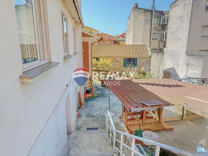 Foto 969096f4-f171-4f1f-b8d3-e4a1dd03827e. Casa amb calefacció aparcament a Aldán Cangas