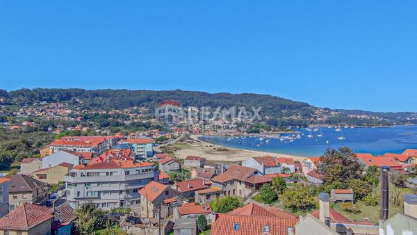 Foto cdfd4149-156e-4b01-b5c1-758416d03175. Casa amb calefacció aparcament a Aldán Cangas