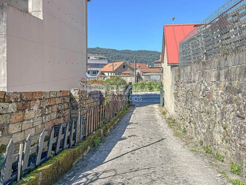 Foto f6f76319-b021-4c6d-af4f-3960d6a93e59. Casa amb calefacció aparcament a Aldán Cangas