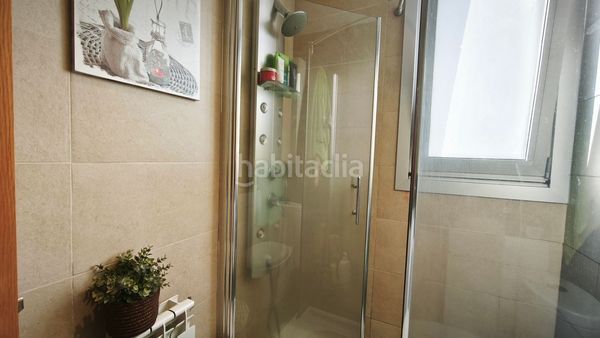 Foto ad05ada6-ddcf-4e21-90a3-d050dc1ab88b. Pis amb calefacció aparcament a Baiona