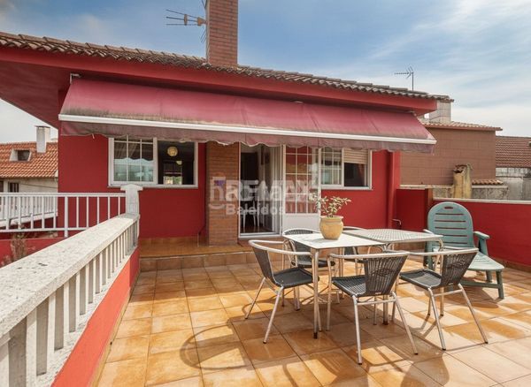 Foto 10fb6d92-4d9b-4587-8838-d363e1ca318d. Casa amb calefacció aparcament a Cabral - Candeán Vigo
