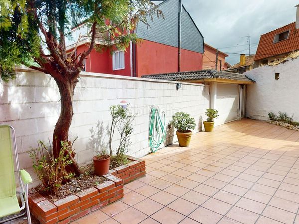 Foto 2a8f47b2-0be7-410d-aec3-508aa09528b4. Casa amb calefacció aparcament a Cabral - Candeán Vigo