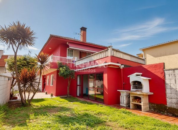 Foto 353f8048-d6d3-4f1f-9892-a746de7262d1. Casa amb calefacció aparcament a Cabral - Candeán Vigo