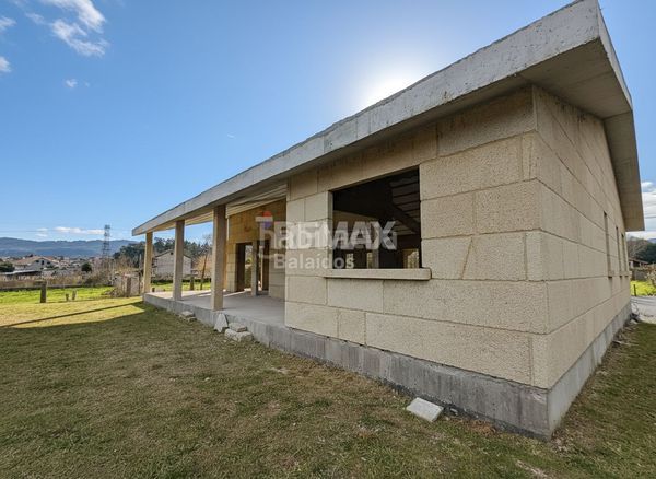 Foto 836bb69d-b452-4519-a8e1-351ae1d12d82. Chalet mit parking in Porriño (O)