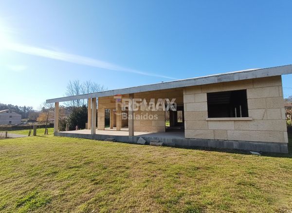 Foto e914da23-7502-435f-b12f-adf1f7ce73ab. Chalet mit parking in Porriño (O)