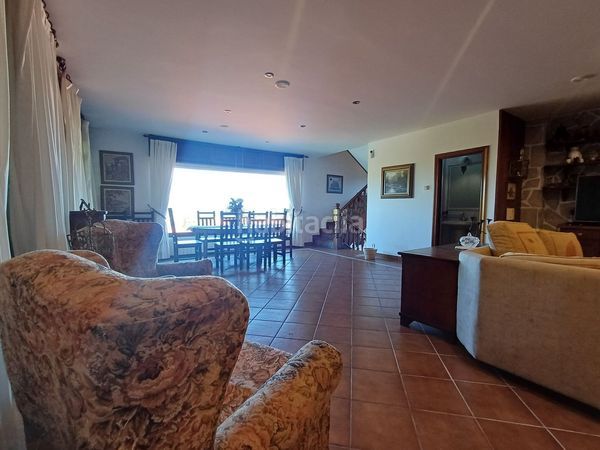 Foto 1be0bdb8-6554-4756-b696-7275e0da3a2b. Casa amb xemeneia calefacció aparcament piscina a Baiona