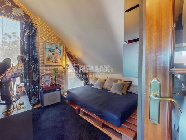 Foto 3136e57a-4bd5-48d0-a7e2-14b5a53b2bd8. Chalet en Teis Vigo