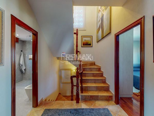 Foto a0e3369b-67e1-4380-a243-4d37ffce8682. Chalet en Teis Vigo