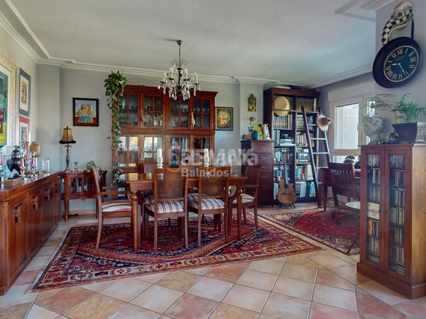 Foto aa2d1545-aff1-4289-b41a-80ee83d8e65b. Chalet en Teis Vigo