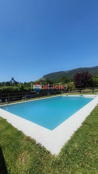 Foto 0812f56d-8990-419b-a0f6-493d70181e8f. Casa amb calefacció aparcament piscina a Tomiño