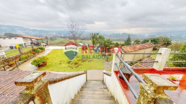 Foto 082884b7-e003-4fbf-8822-43d8e9408f5f. Casa amb calefacció aparcament piscina a Tomiño
