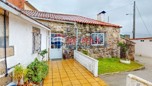 Foto 7c6b398f-1723-44da-9946-e4c543636a0c. Casa amb calefacció aparcament piscina a Tomiño