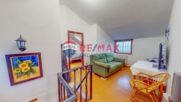 Foto c9cd97b2-b174-49c8-a444-e4db8dead13b. Casa amb calefacció aparcament piscina a Tomiño