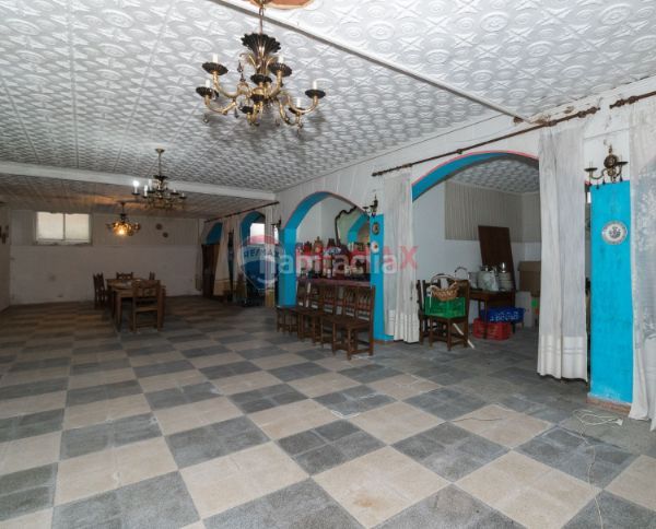 Foto 3439ea09-3c63-430b-a582-63f1e02d159b. Edificio en Guarda (A)