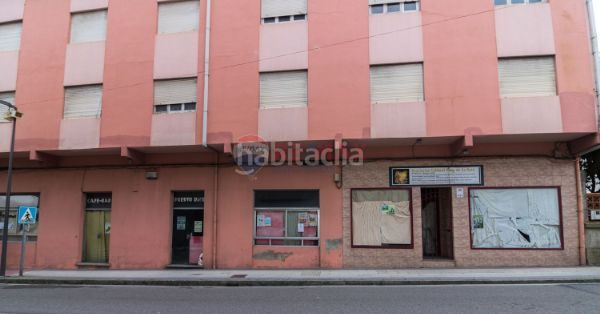 Foto 6da6b0dc-d913-4aa8-8895-937a994ea3f3. Edificio en Guarda (A)