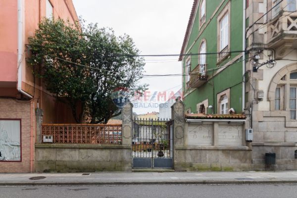 Foto 8392ef79-9e64-4d23-add1-b62023bd411a. Edificio en Guarda (A)