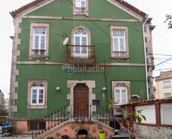 Foto bc9aa86b-e0f7-4682-9e90-955e9ef39f87. Edificio en Guarda (A)