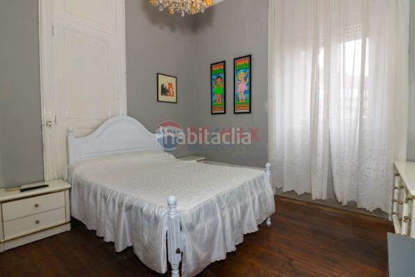 Foto e5e83aa1-b8e7-4bfe-a9e8-da51ff61d583. Edificio en Guarda (A)