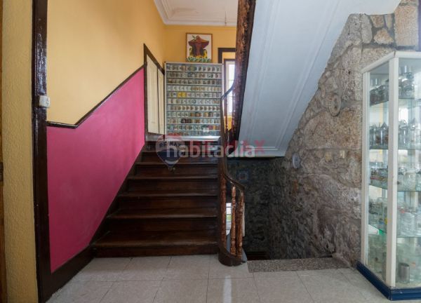 Foto f9e877ce-2788-402c-93e4-79f9b94be01d. Edificio en Guarda (A)