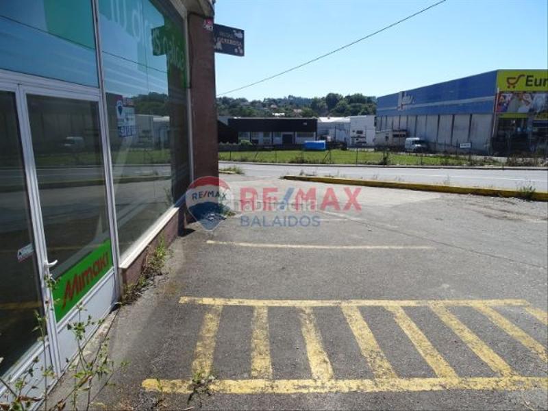 Foto bb8d512e-cf40-4edd-b855-8d04dd0f1aae. Local comercial a Sardoma - Castrelos Vigo