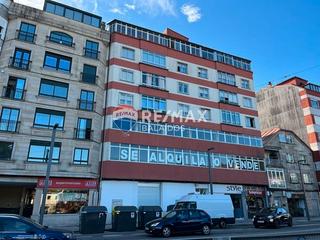 Local Comercial  Avenida santa mariña. Posibilidad de hacer viviendas...