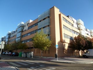 Aparcament cotxe a Calle PEÑA VIEJA
